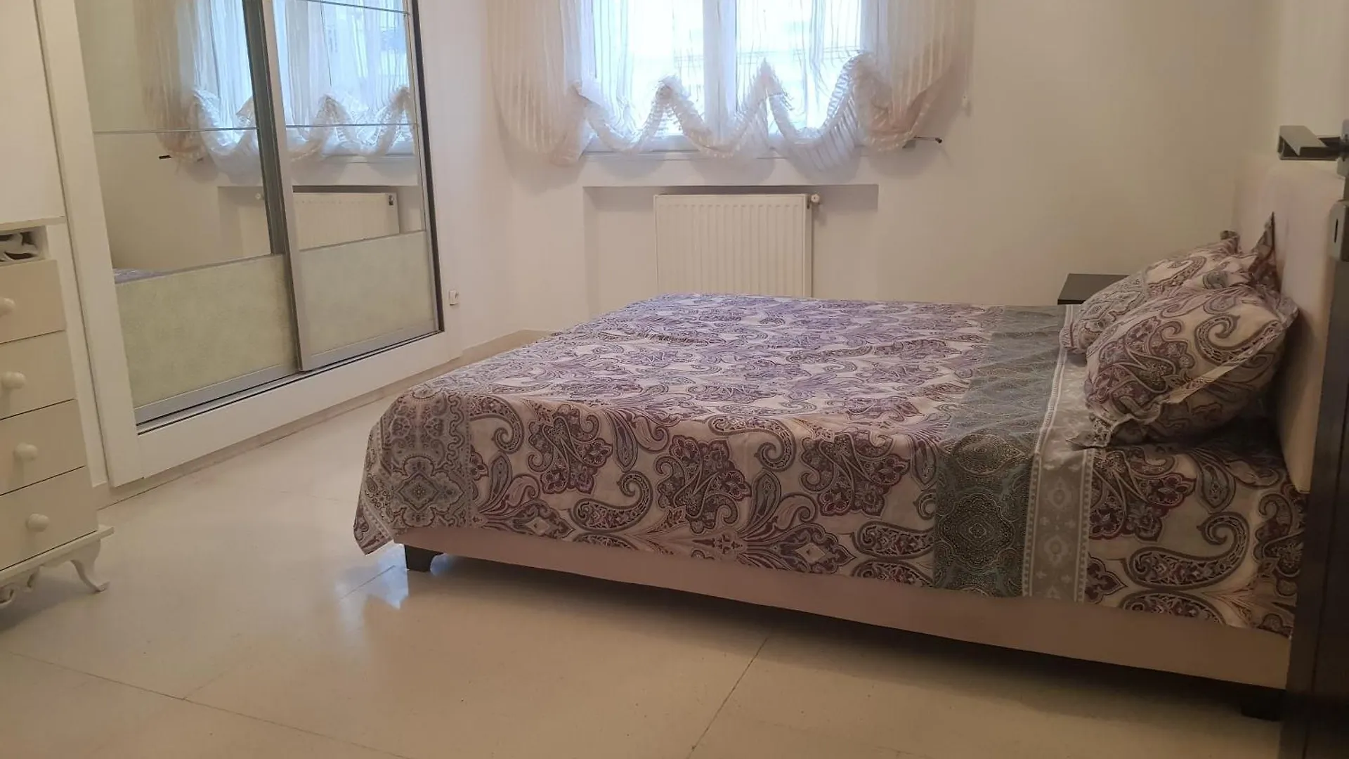 Tunis Expat Family Appartement Aouina Wahat Tunisia Mall 1500 M Tunisia